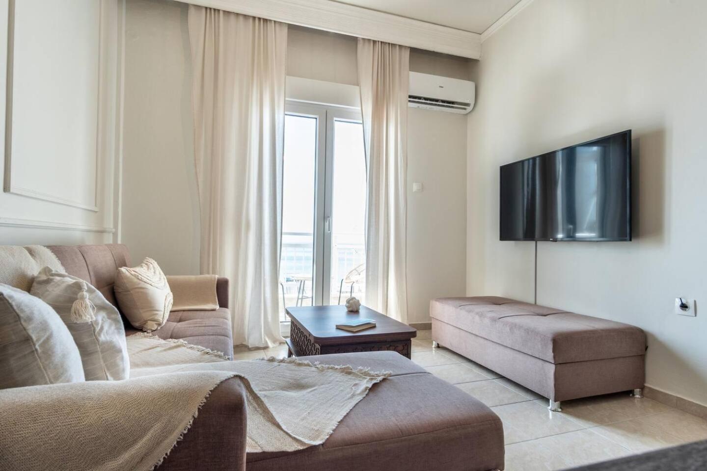 Eis Deluxe Apartment 亚历山德鲁波利斯 外观 照片